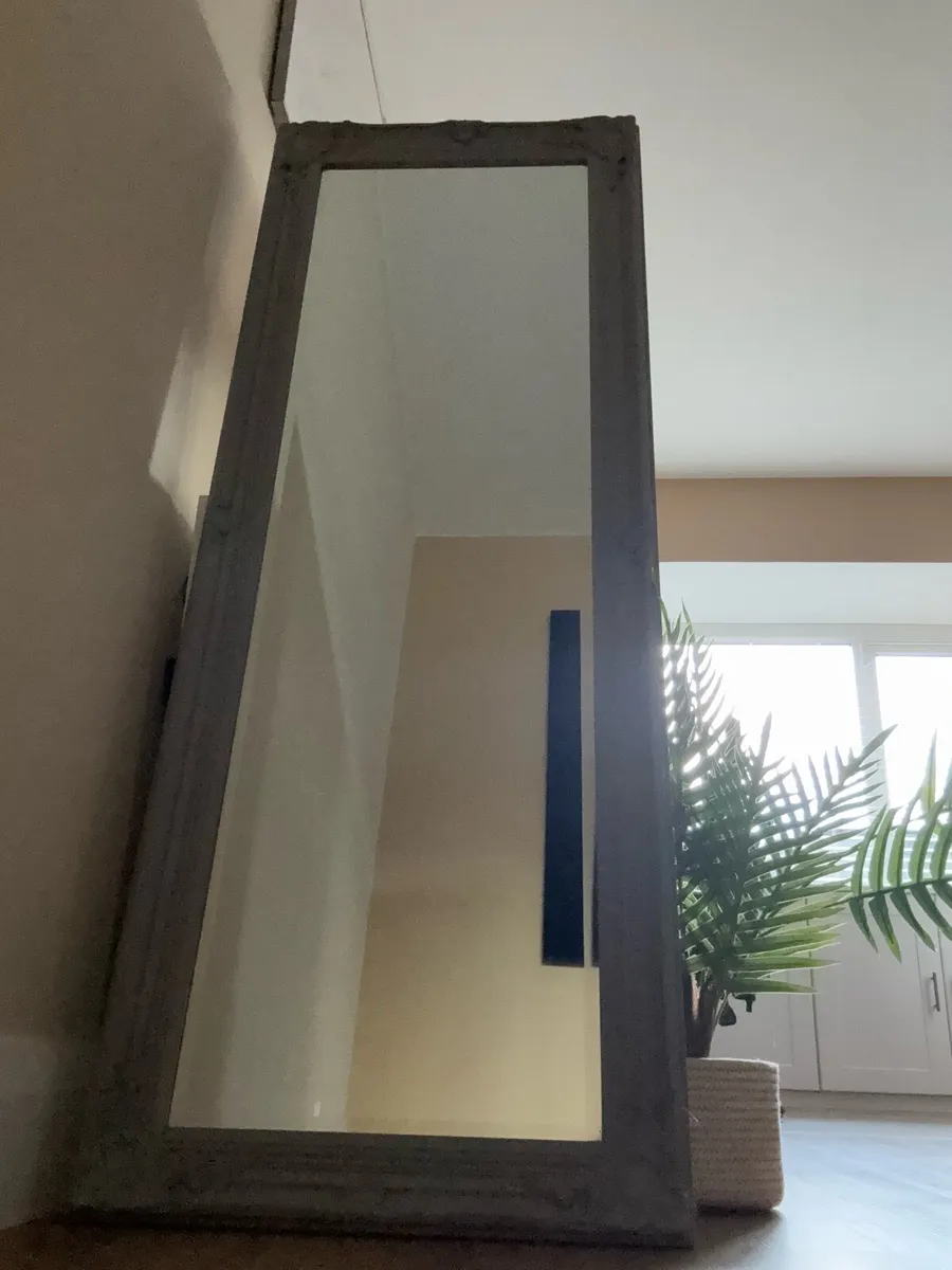 Grey standing mirror - Image 3