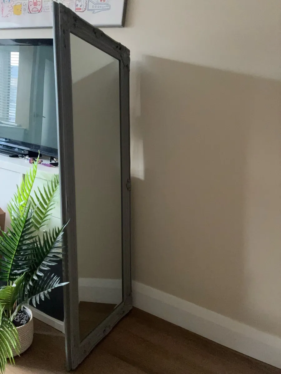Grey standing mirror - Image 4