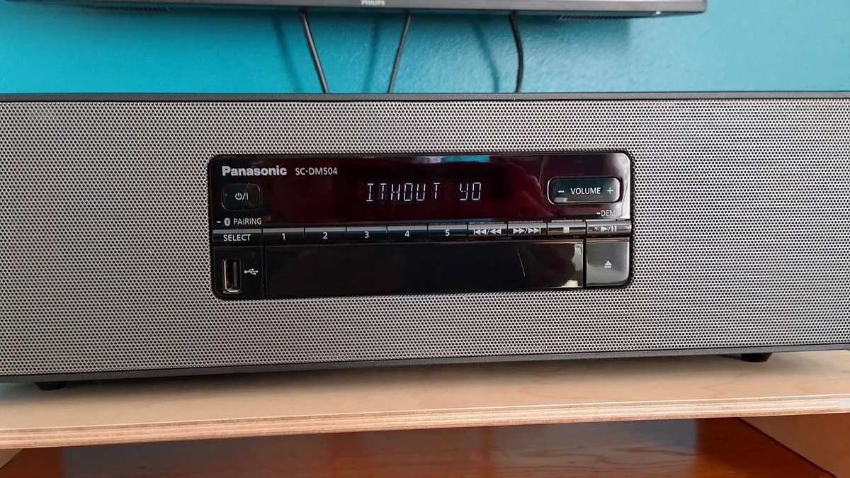 PANASONIC MUSIC SYSTEM NEW CONDITION - Image 2