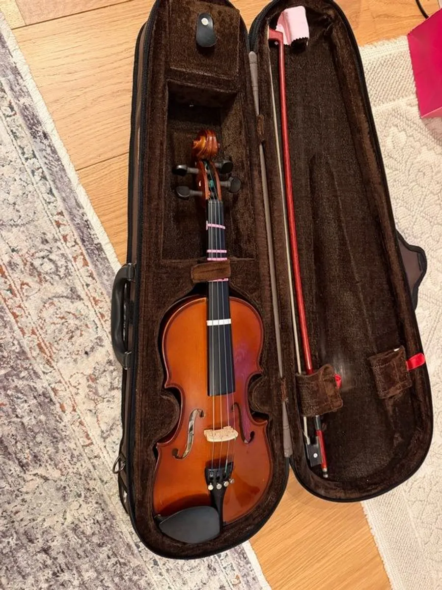 Stentor Student Violin 1/2 - Image 1