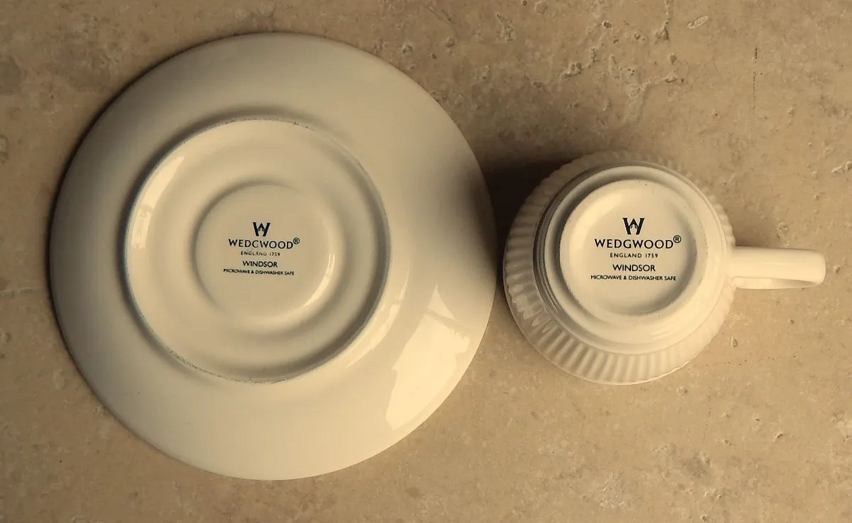 Vintage Wedgwood Windsor Design Coffee Set - Image 4