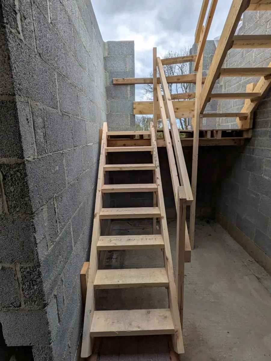 Builders Stairs - Image 3