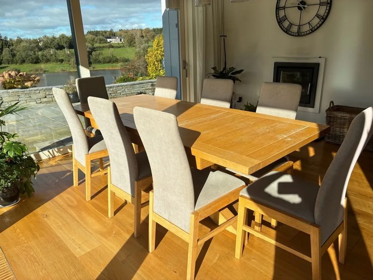 dining table - Image 1