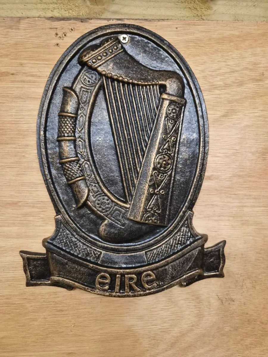 Eire harp cast iron sign - Image 1