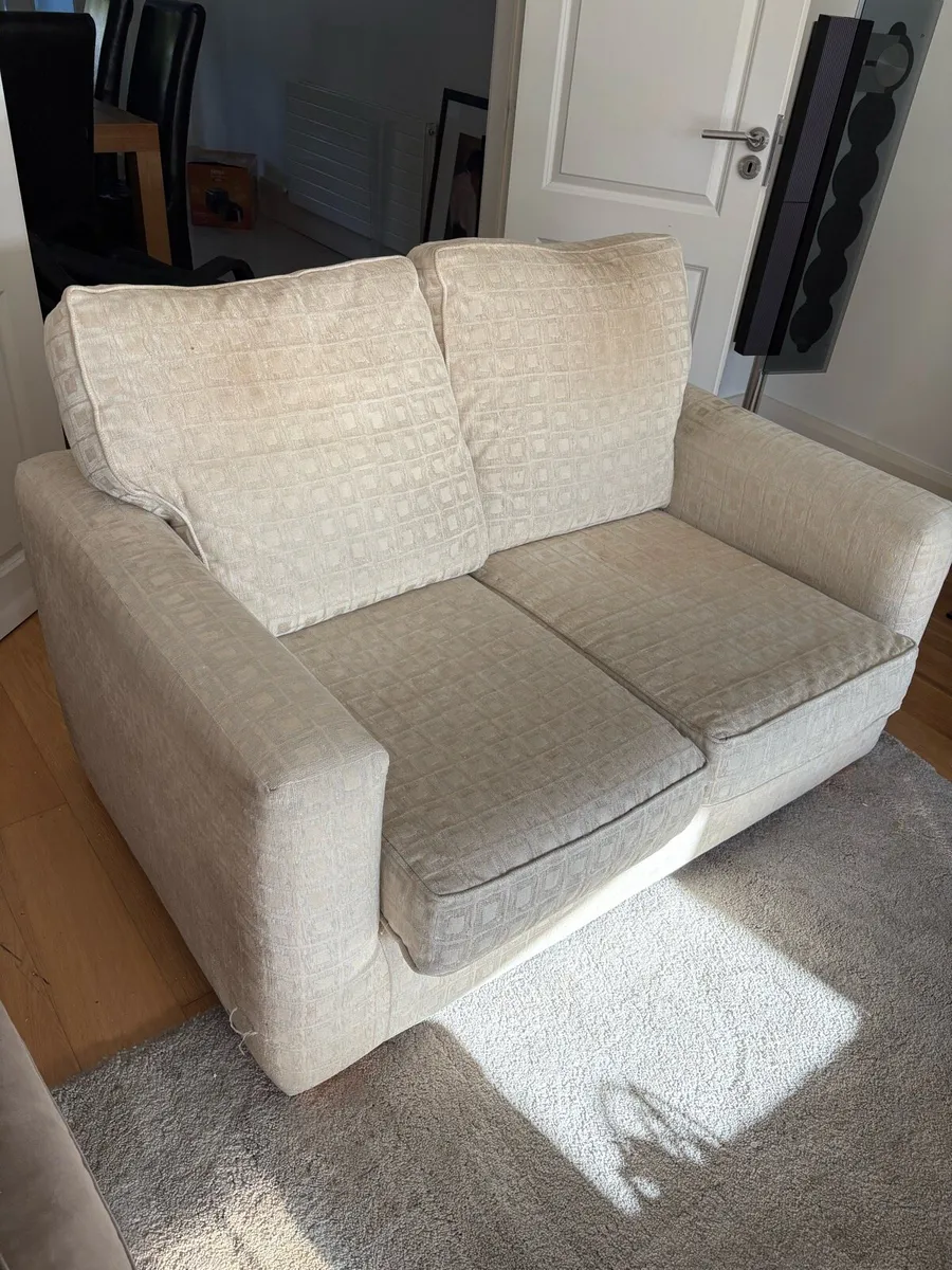 Couch - Image 2
