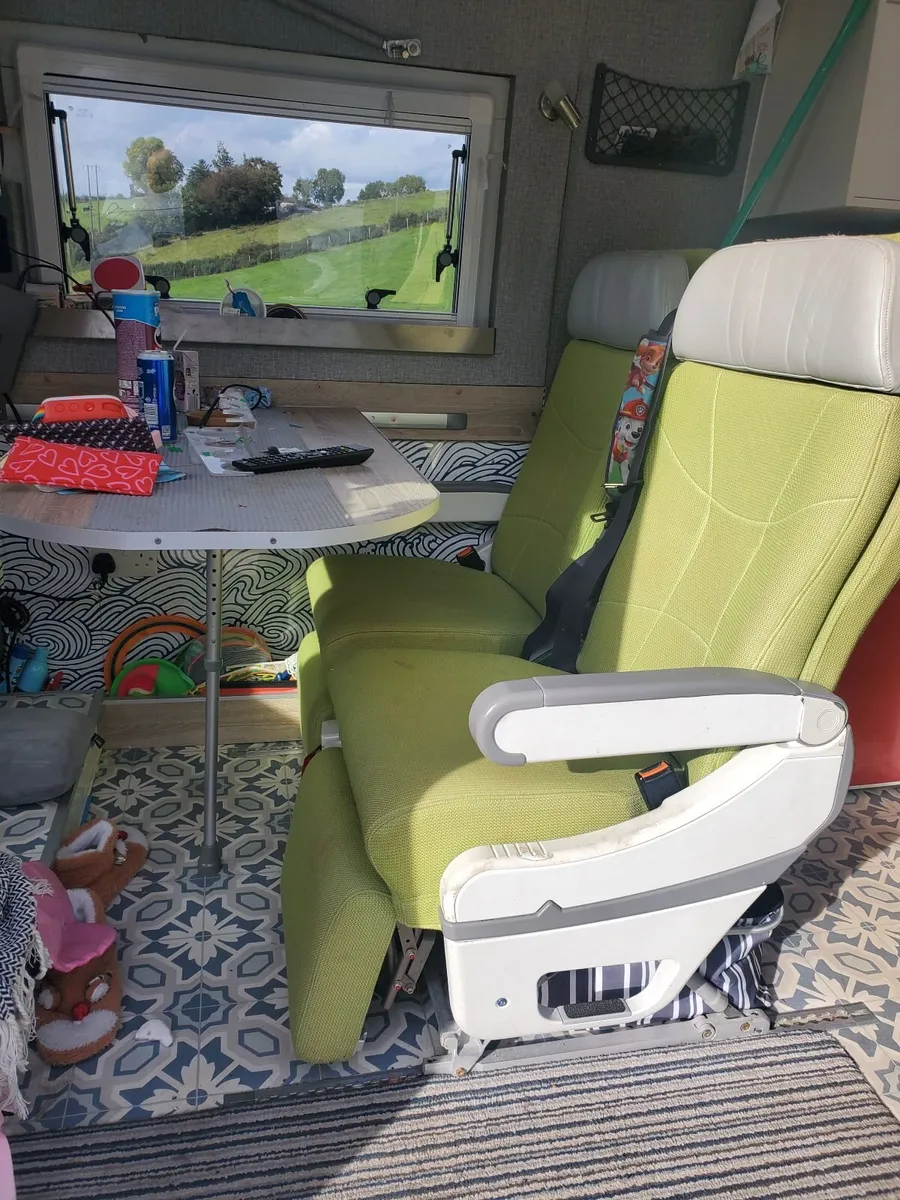 Camper airplane seats - Image 3