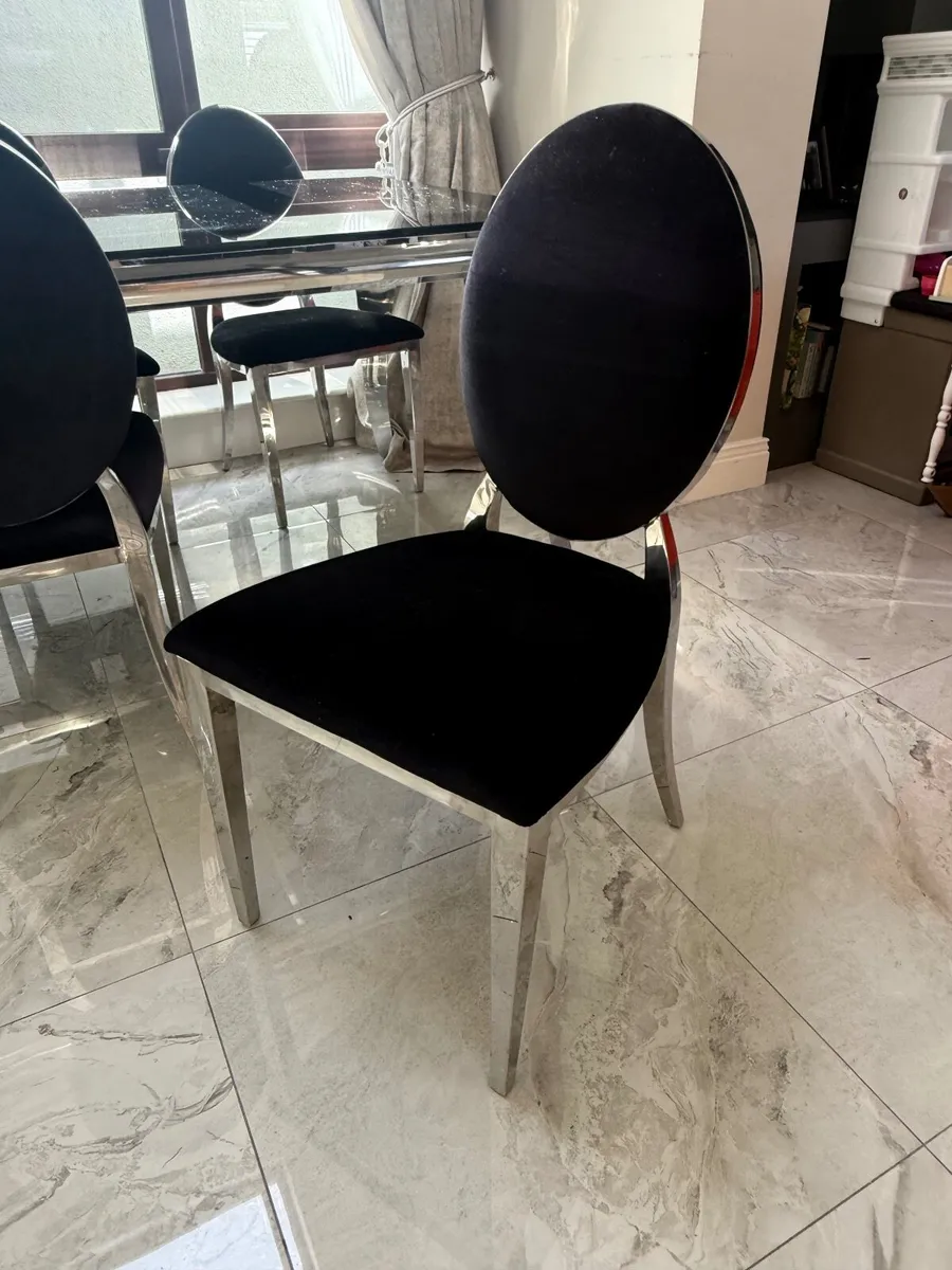 Dining Table & 8 chairs - Image 4