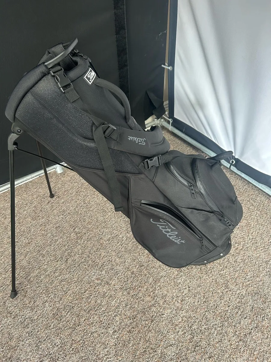 Titleist S4 Stay Dry Golf Carry Bag - Image 4