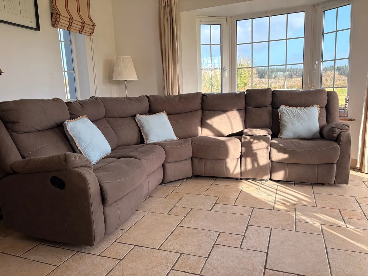 Corner reclining sofa - Image 1