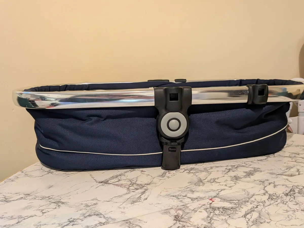 Icandy carrycot and seat - Image 3