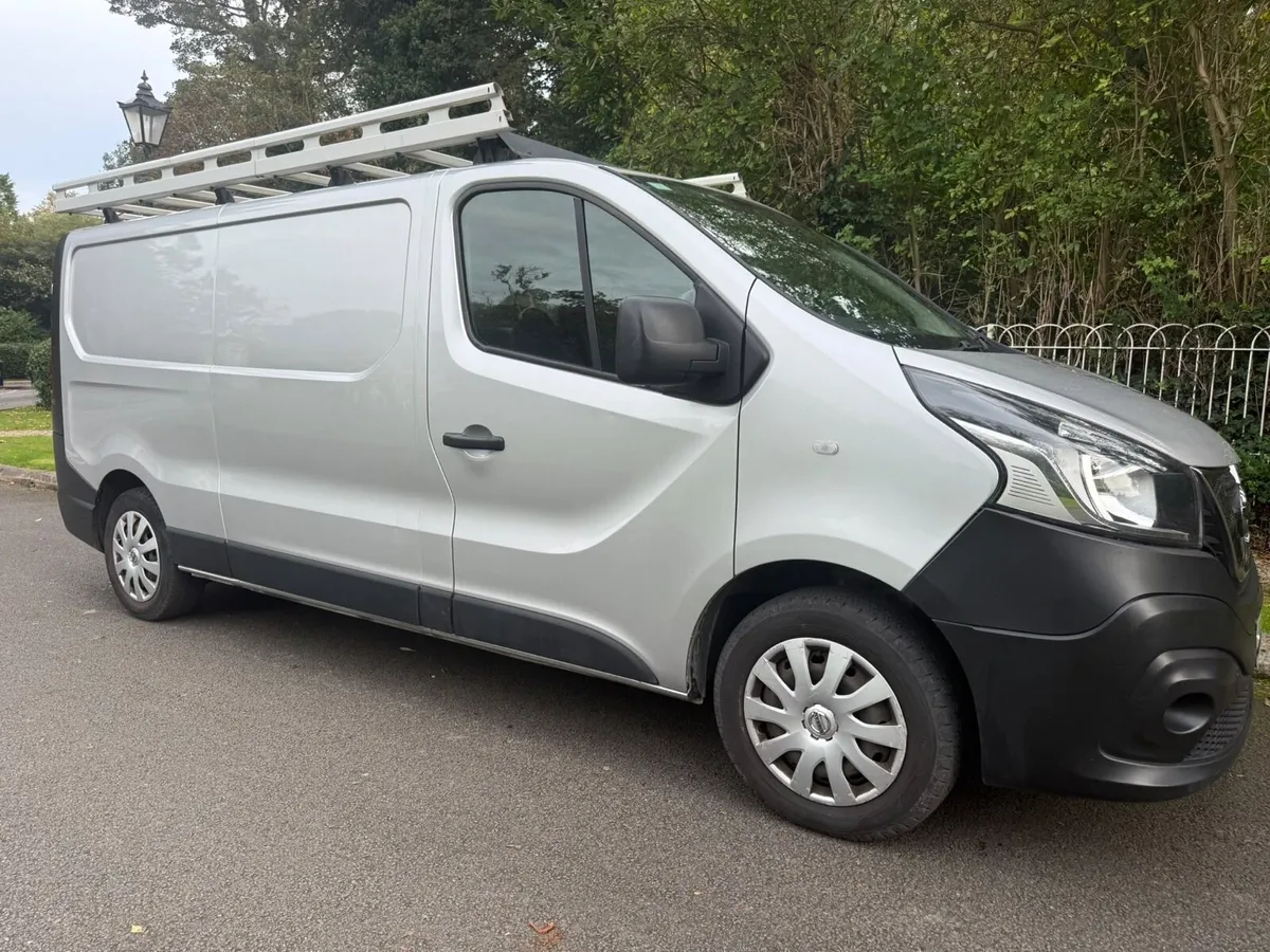LOW MILEAGE NEW CVRT - Image 3