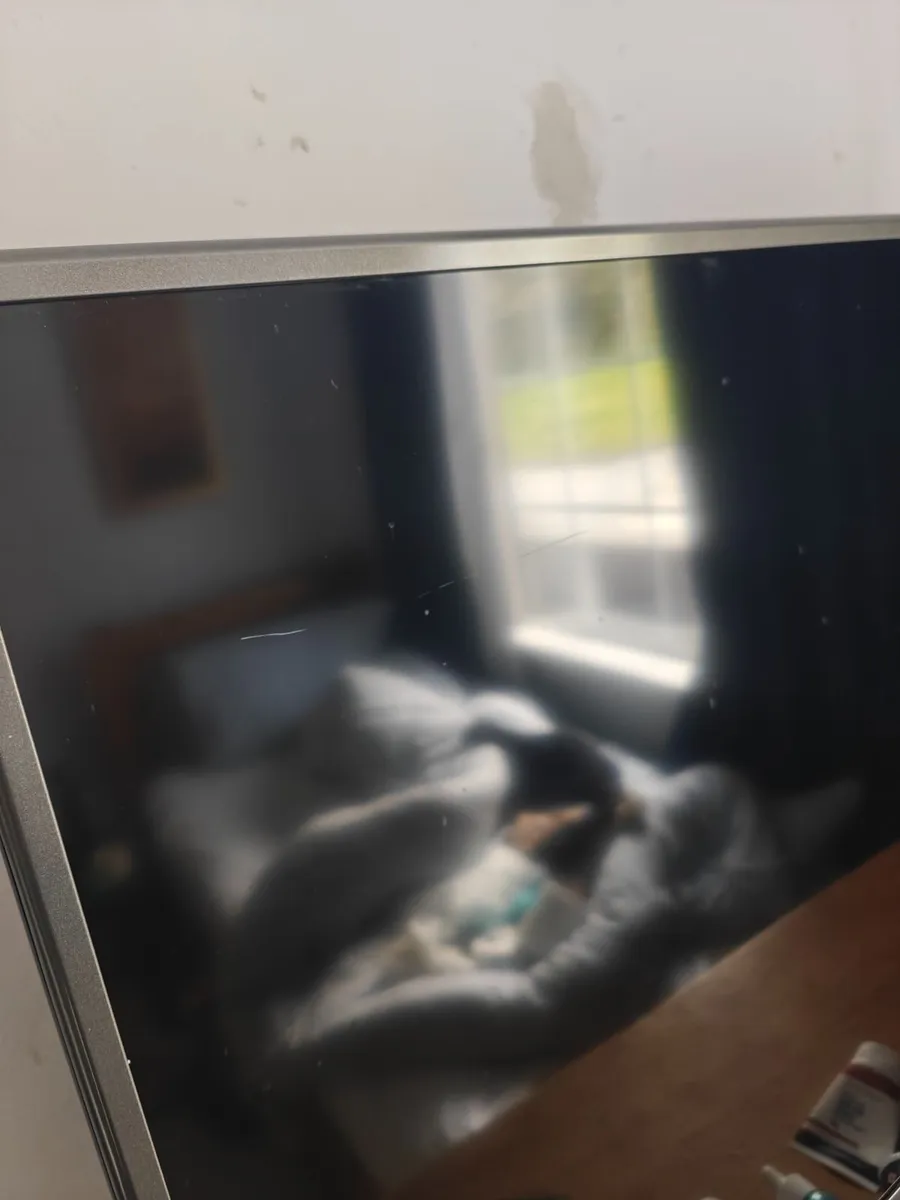 LG 43 inch tv. (Not smart), remote included. - Image 2