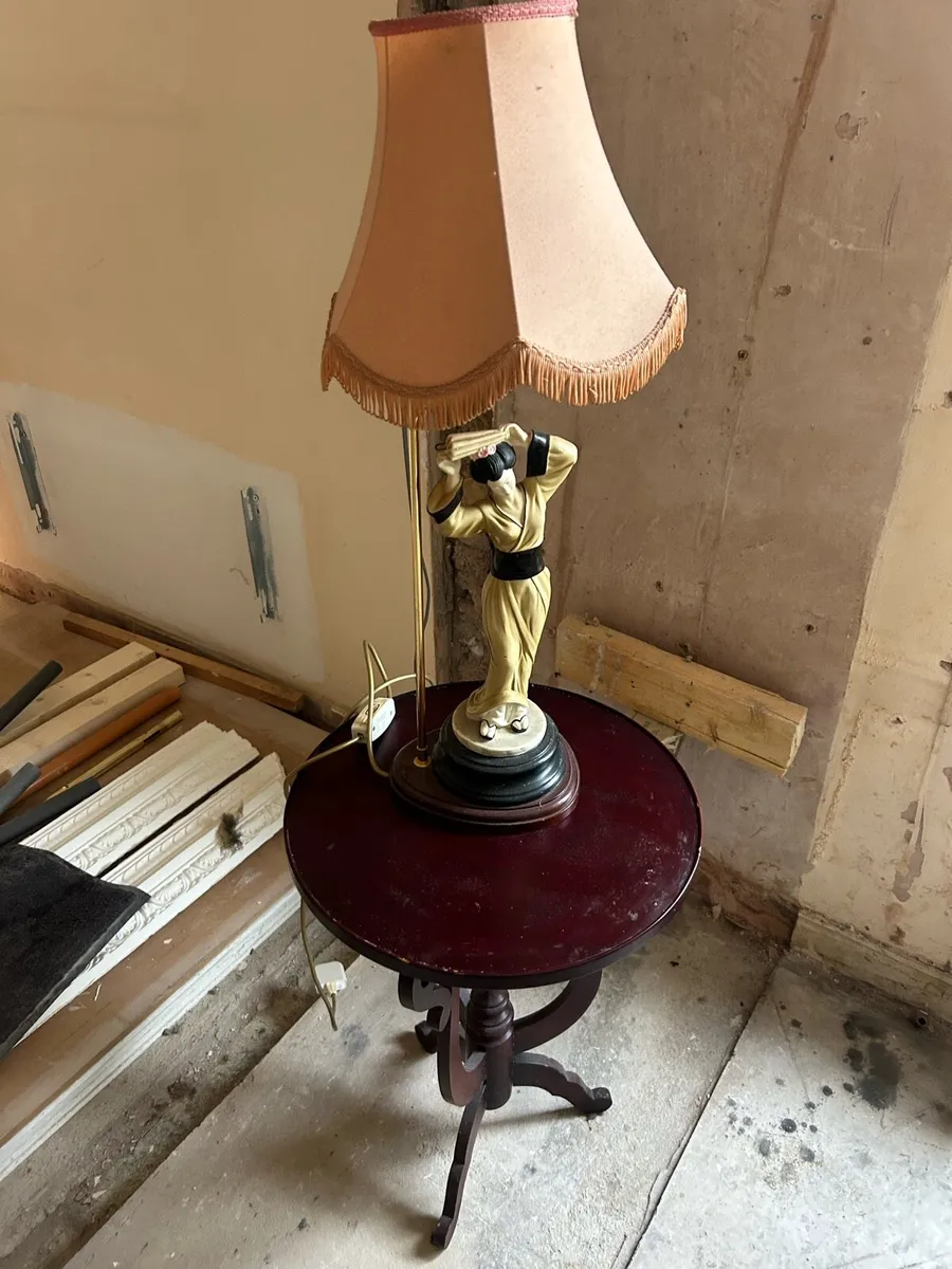 2 tables and lamps - Image 2