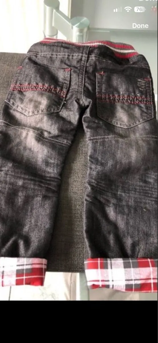 Boys BNWT jeans 12/18 mths €5 - Image 2