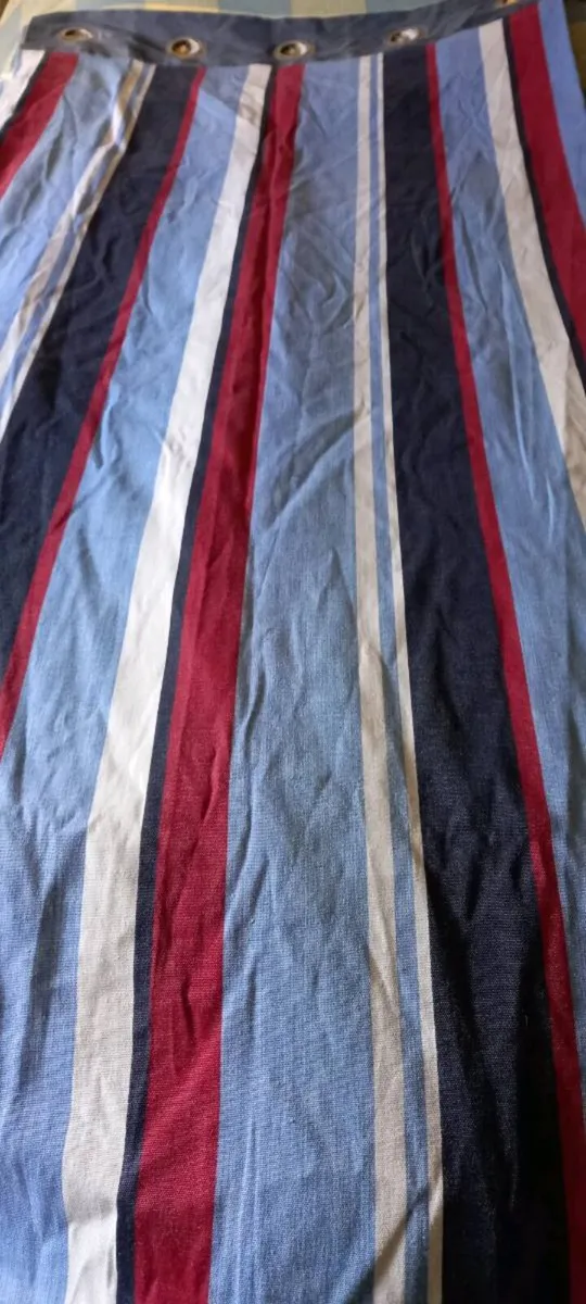 Curtains - Image 3