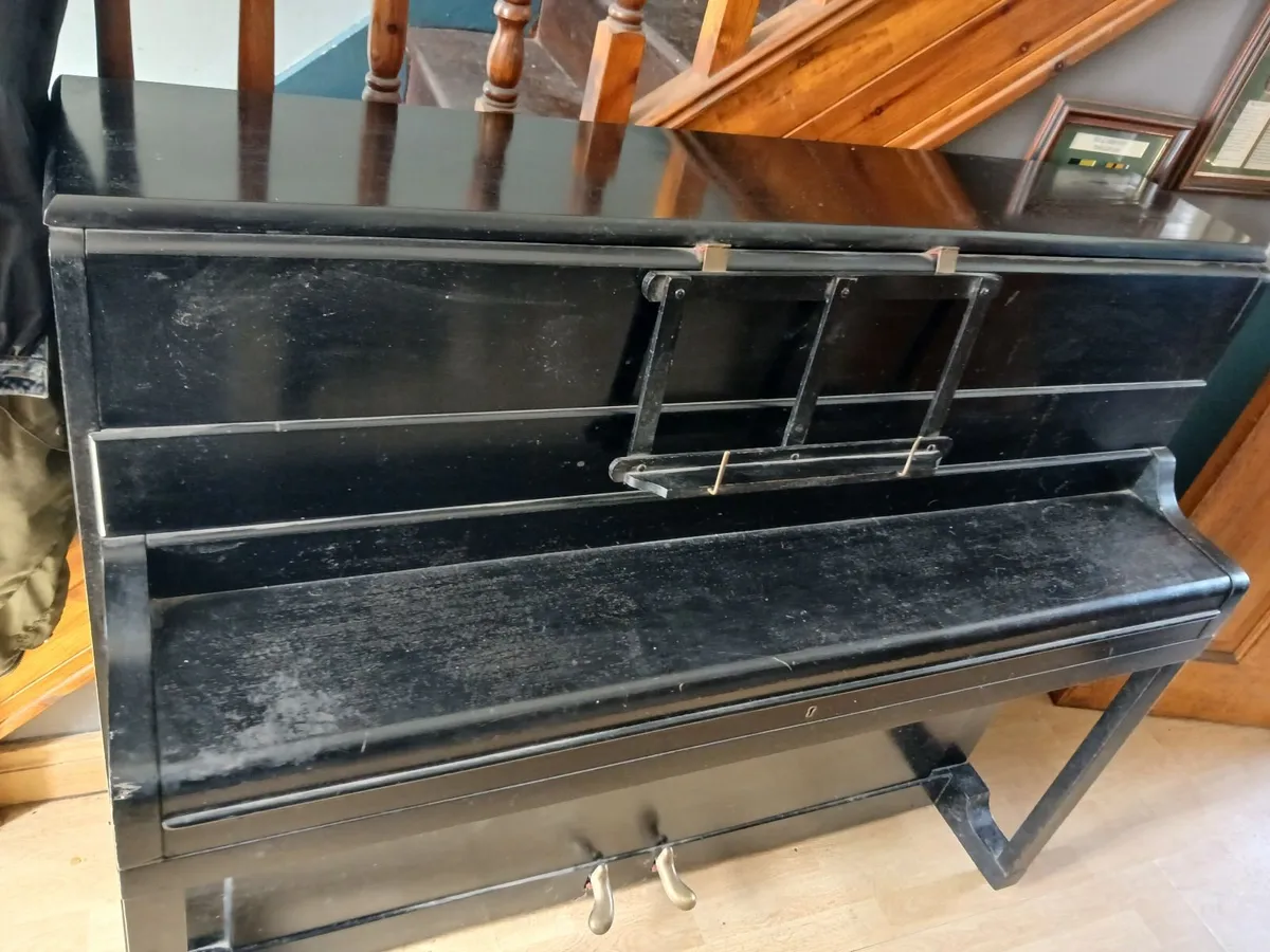 Piano - Image 1