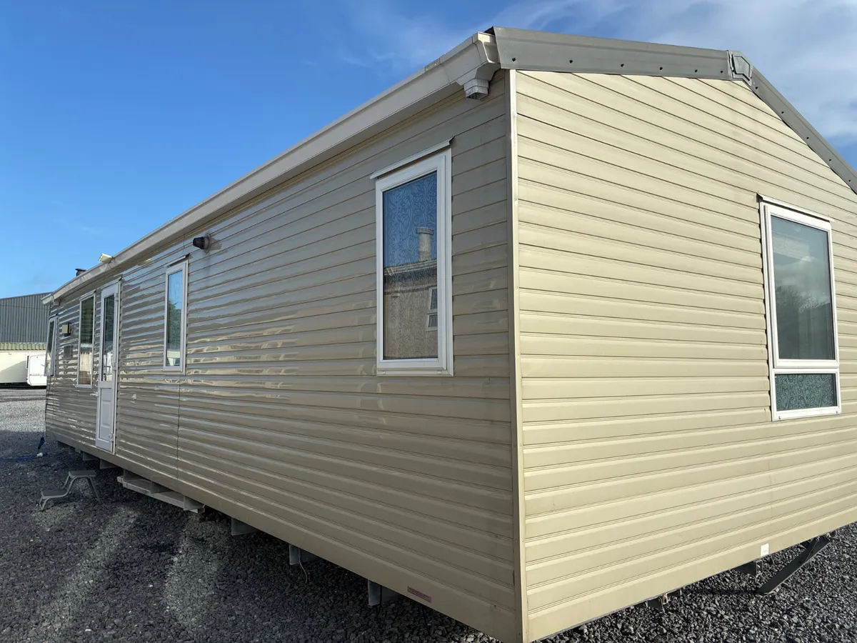 THER’S NOTHING GRANDER THAN THIS WILLERBY GRANADA - Image 3