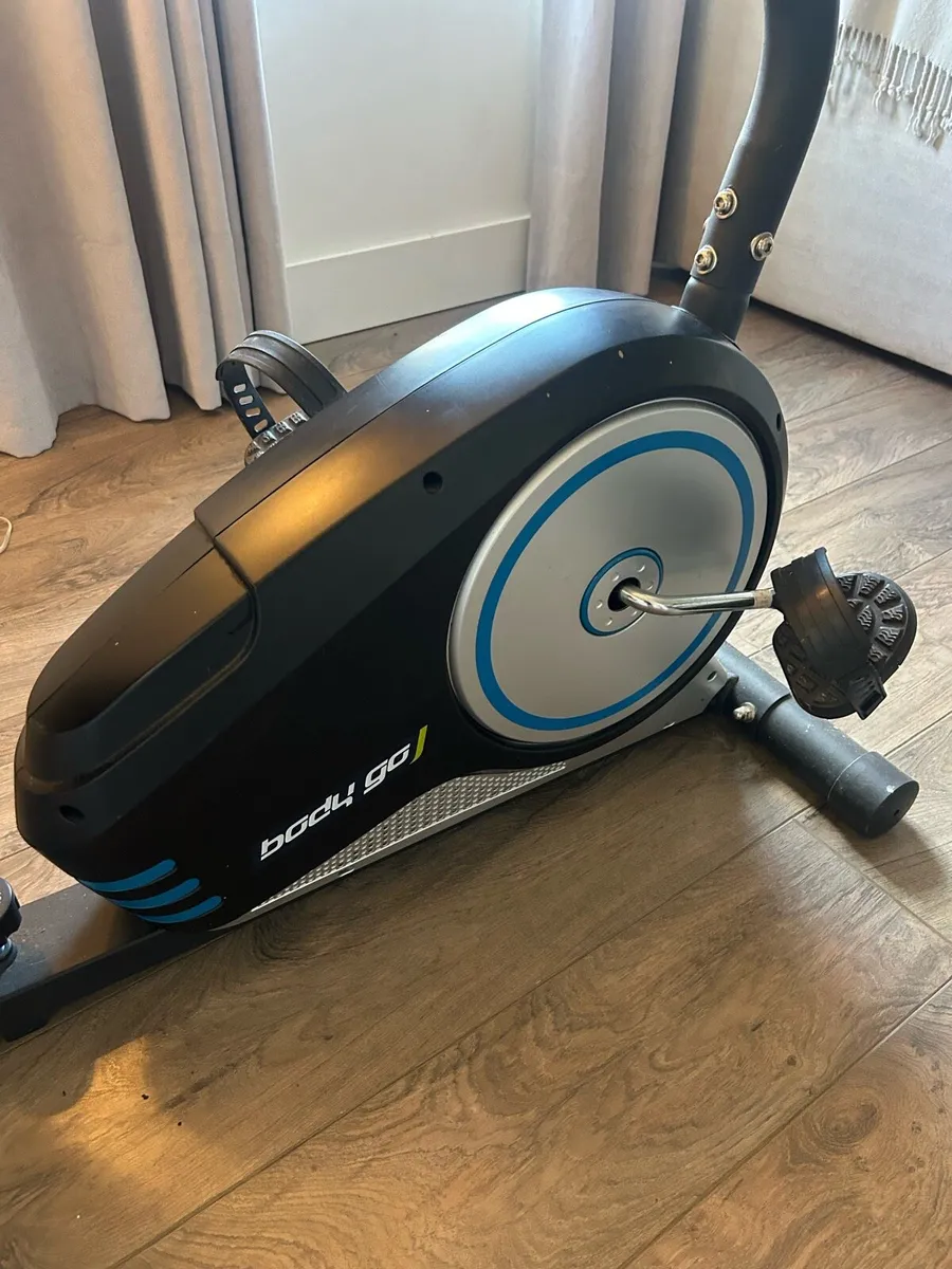 Body Go Exercise Bike with digital display - Image 3
