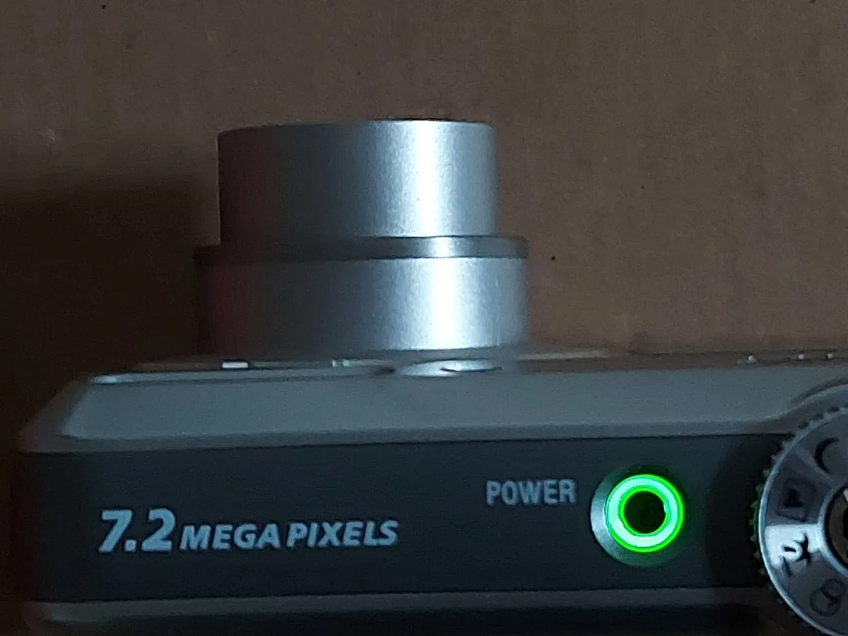 Sony Cyber-Shot Camera, Model DSC-S650, 7.2 MP - Image 3