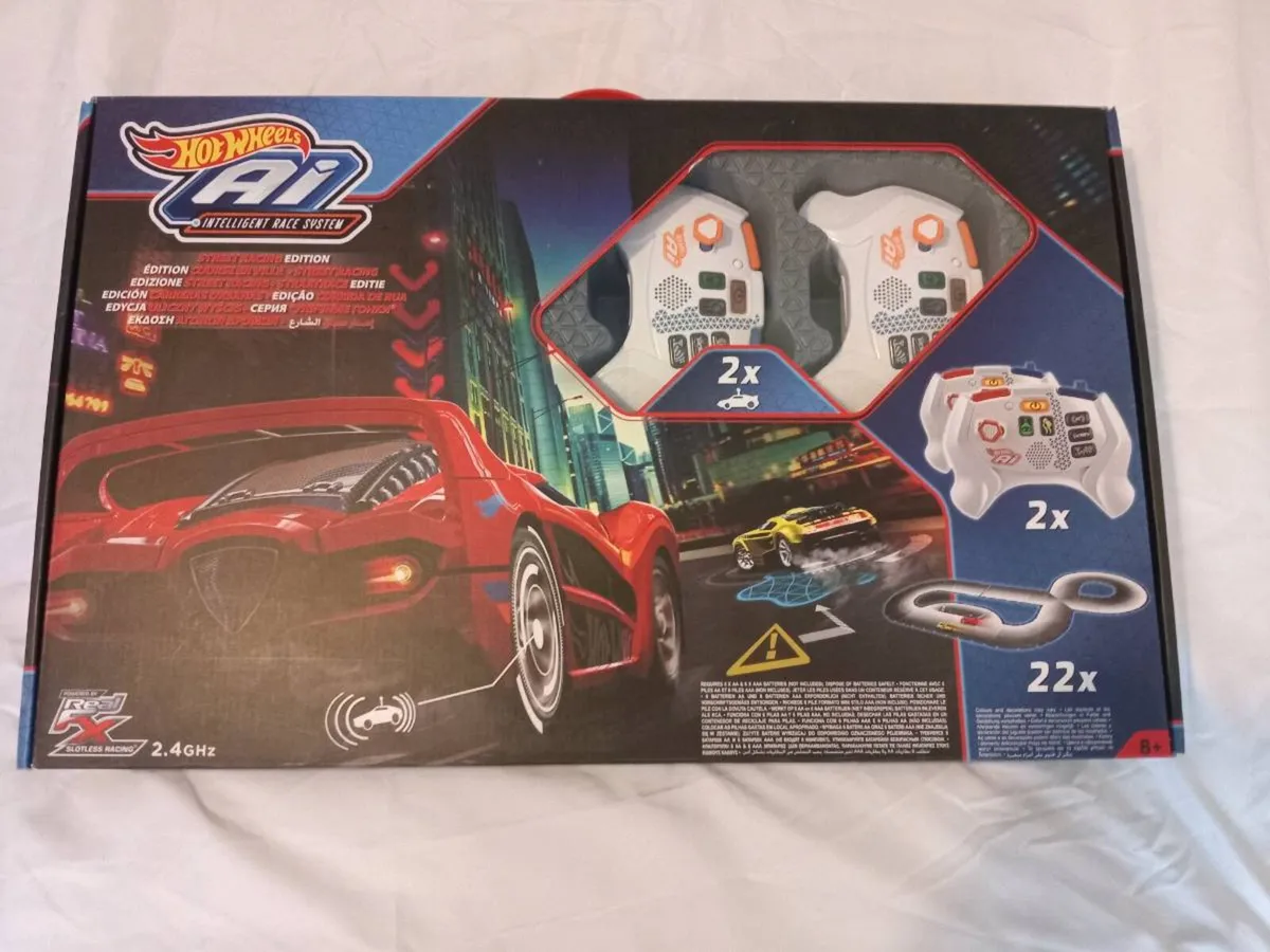 Hotwheels ai racing track - Image 1