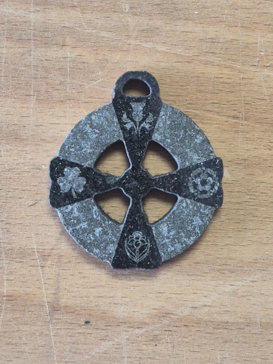 Power Pendants improve energy, strength & sleep - Image 3