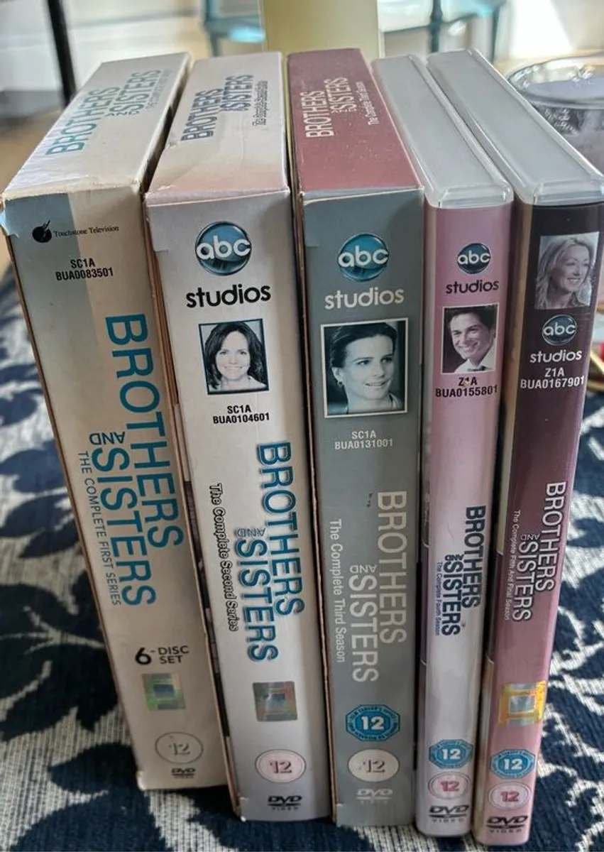 Brothers & Sisters Complete Set seasons 1-5 - Image 2