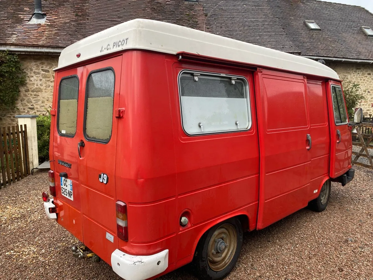 Peugeot J9 - Image 4