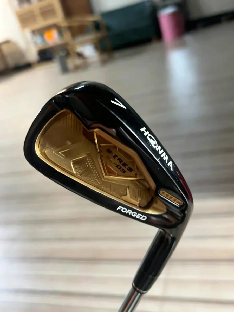 Authentic Honma Beres IS-03 4-Star Black Gold #7 I - Image 1
