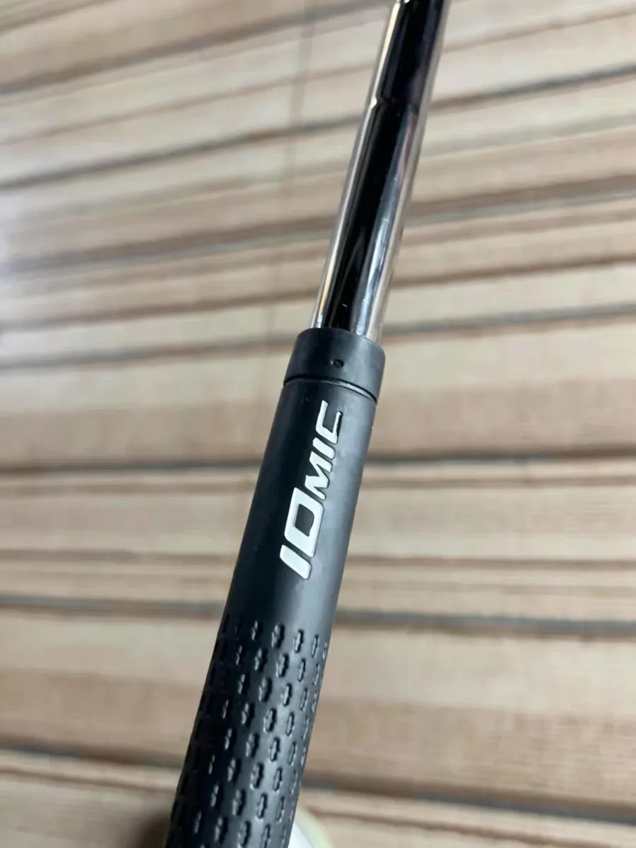 Authentic Honma Beres IS-03 4-Star Black Gold #7 I - Image 2