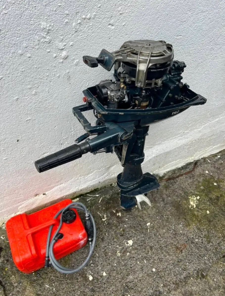 Yamaha 6hp outboard - Image 3