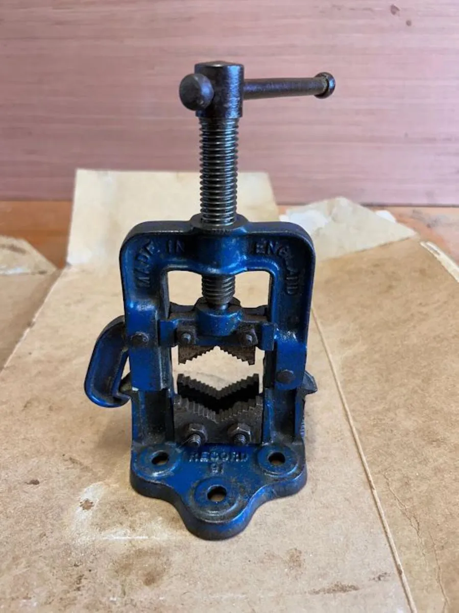 Record 91 Hinged Pipe Vice - Image 2