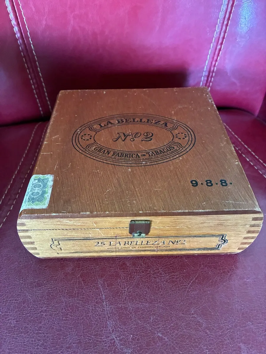 Vintage Cigar Box - Image 1