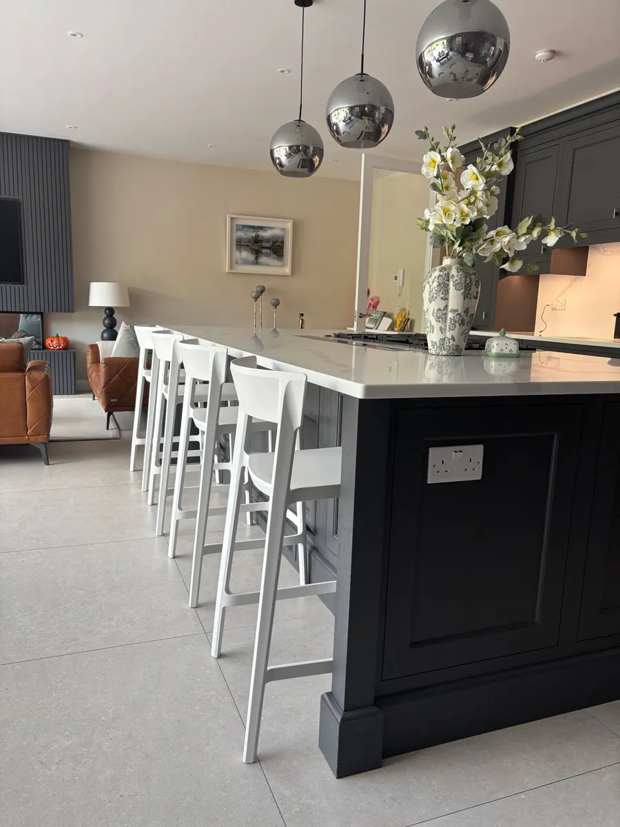 Bar stool - Image 3