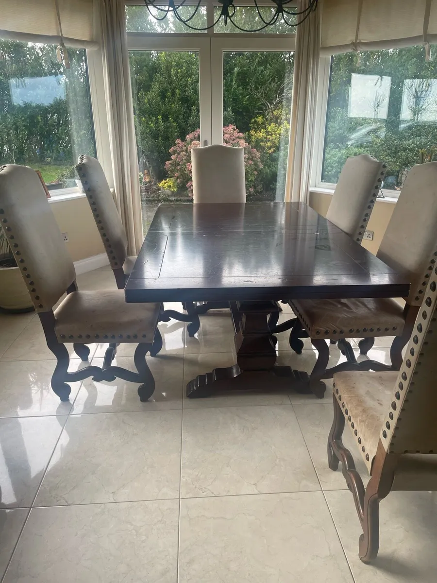 Solid dark wood table and 6 chairs - Image 3