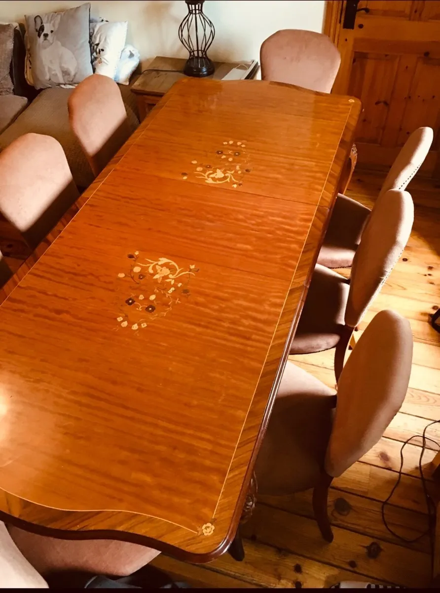 Dining - Image 1