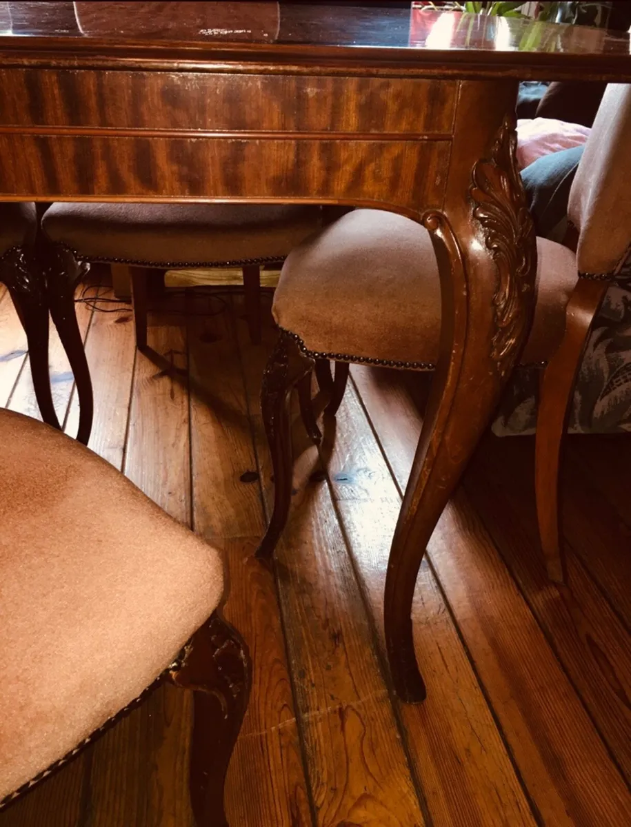 Dining - Image 4