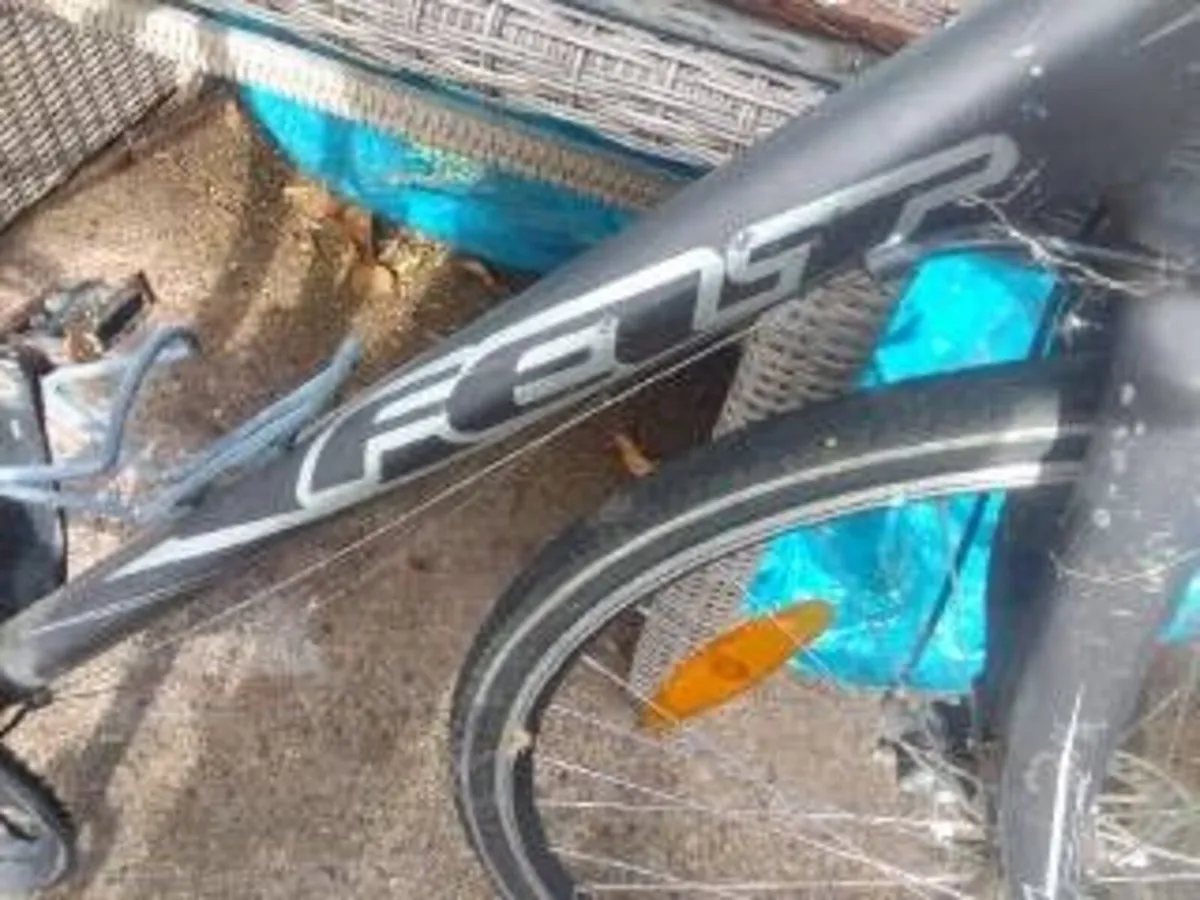 for parts or repair back wheel buckel - Image 3