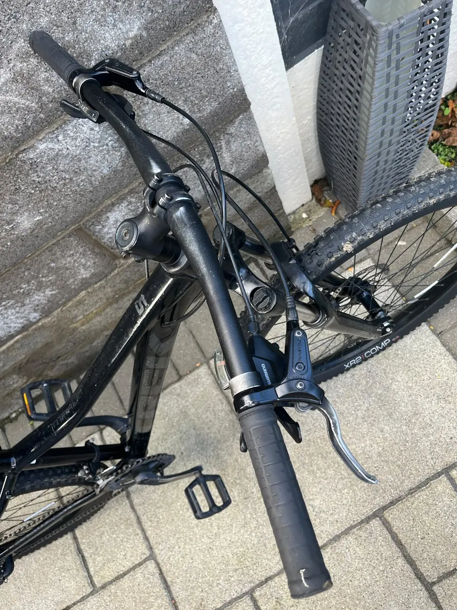 Trek Marlin 5 size Small - Image 3