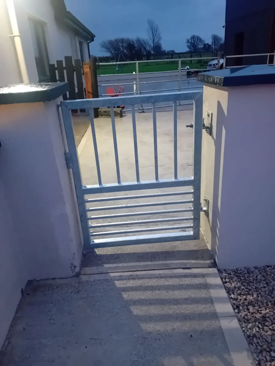 Gates - Image 2