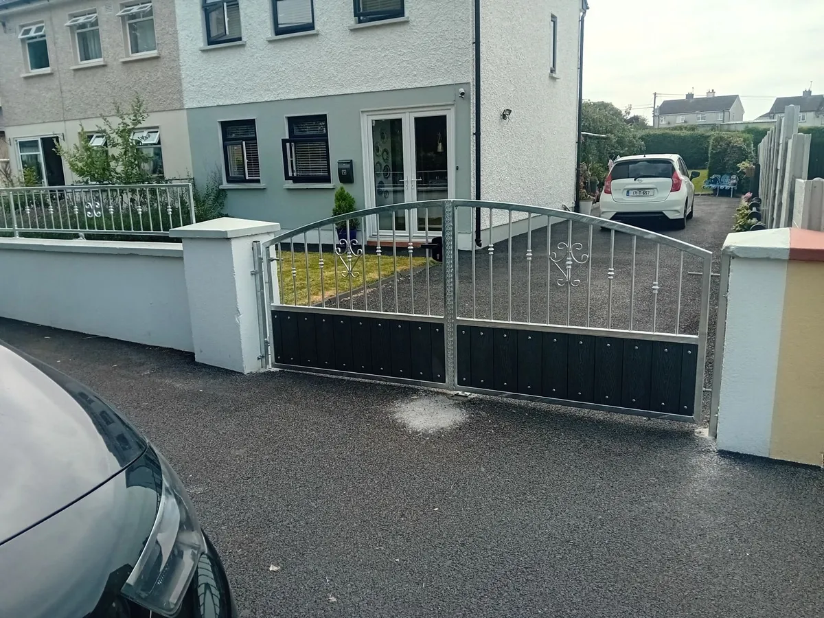 Gates - Image 1
