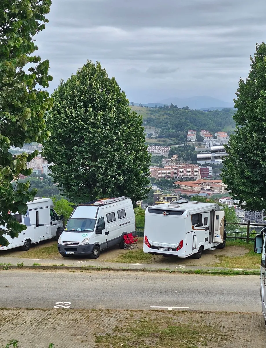 Campervan - Iveco Daily 2009 - Image 3