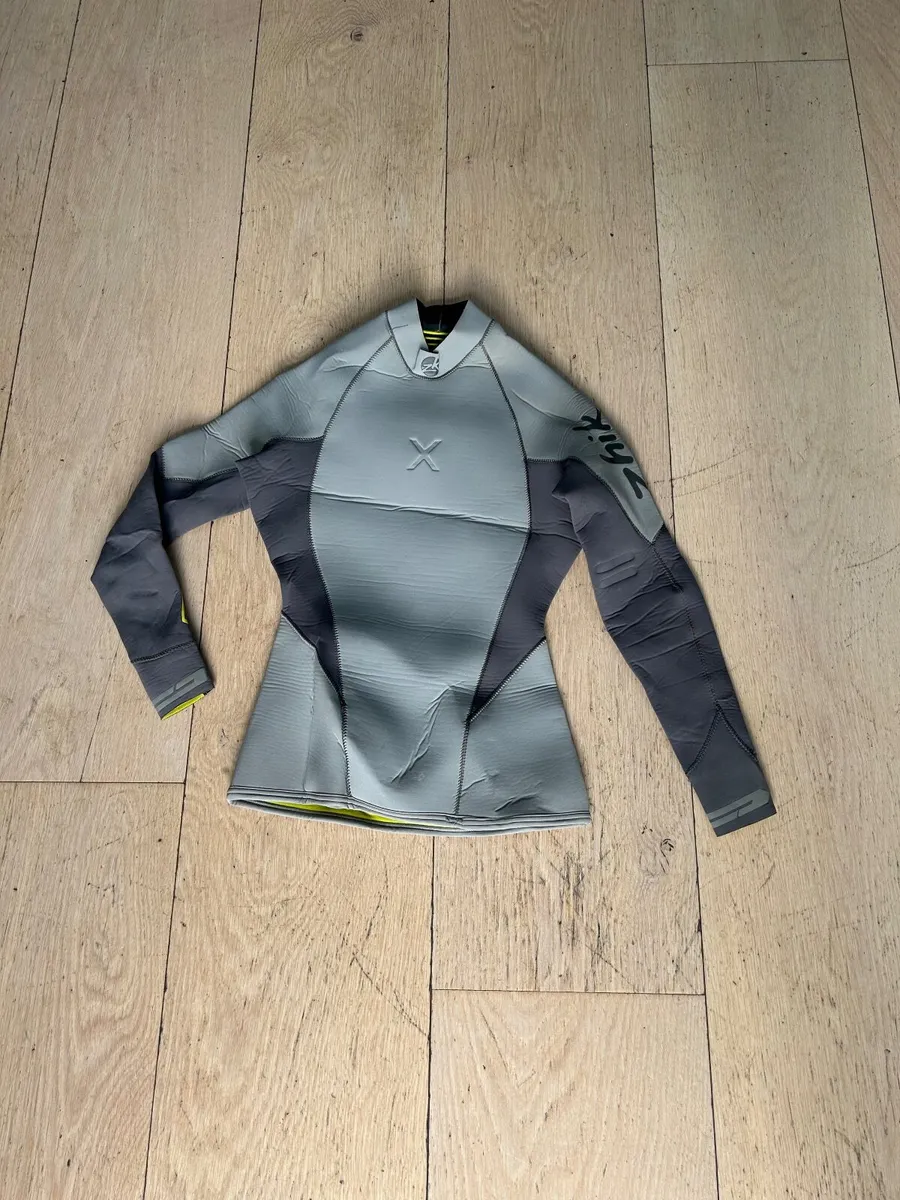 Wetsuit tops and longjohns - Image 1