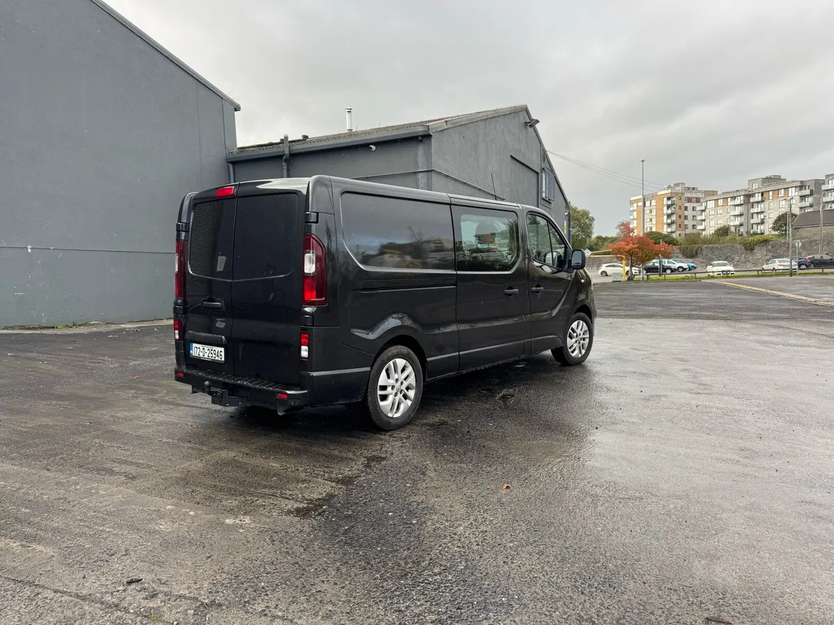 Vauxhall vivaro crewcab - Image 3