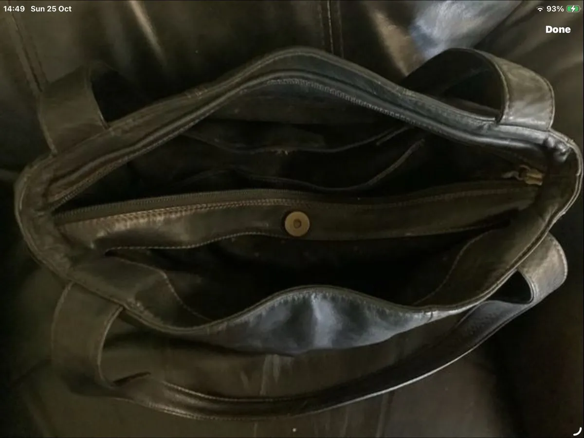 Tula soft leather shoulder bag - Image 4