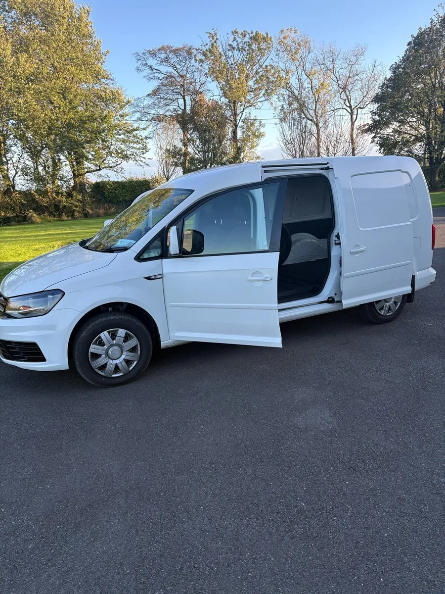 Volkswagen Caddy Maxi - Image 4