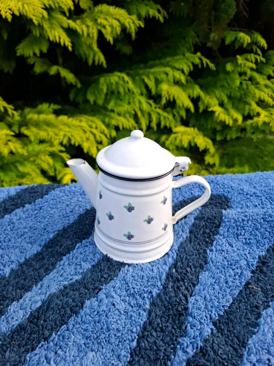 Enamel small tea pot - Image 1
