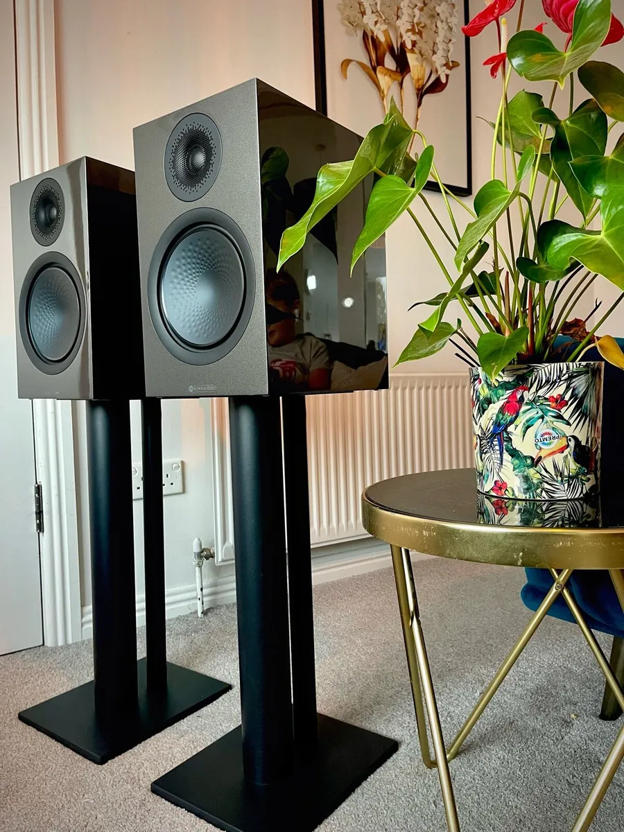 Black Hifi speaker stands ( pair ) - Image 2