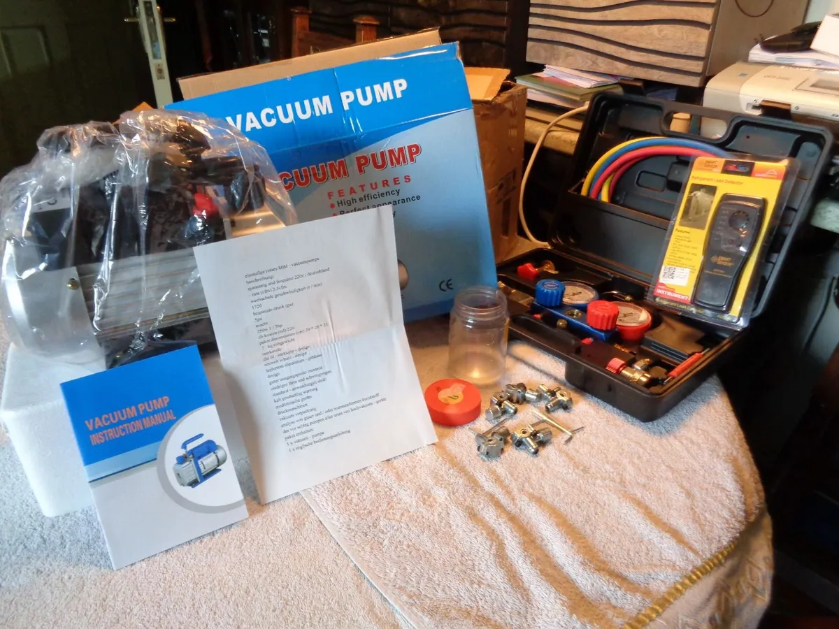 REFRIGERATION  TOOLS  VAC PUMP  ALL  NEW, - Image 1