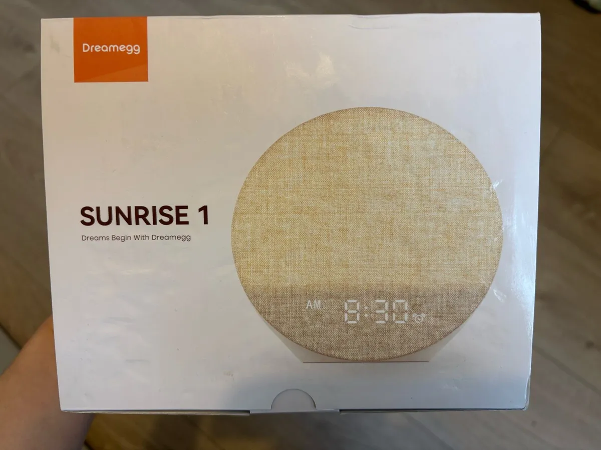 Dreamegg Sunrise 1 Alarm Clock - Image 1