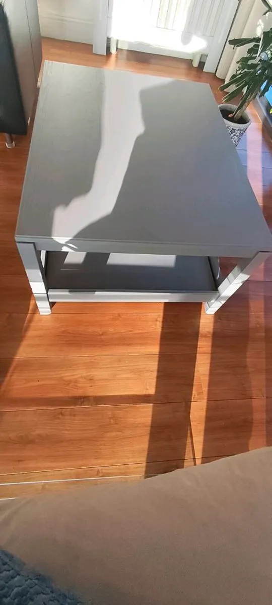 Wood coffee table - Image 3